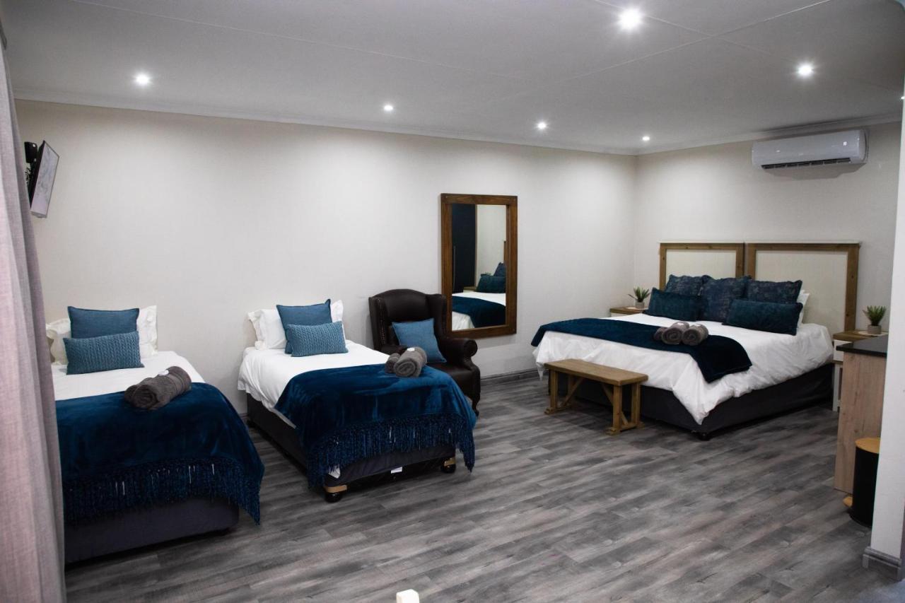 Opstal Gastehuis Potchefstroom Esterno foto